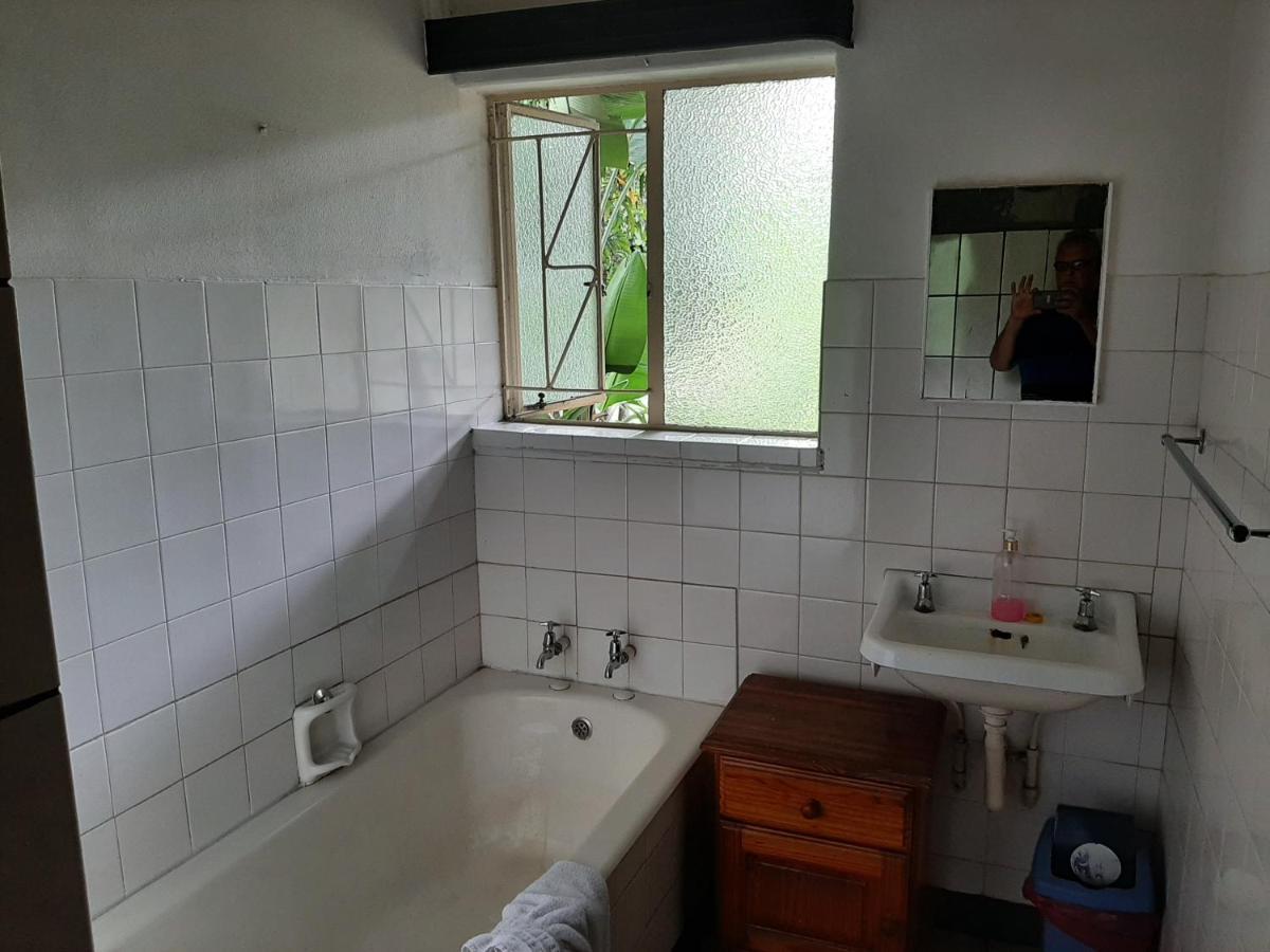 Elephant Walk Guesthouse And Back Packers بهالابوروا المظهر الخارجي الصورة