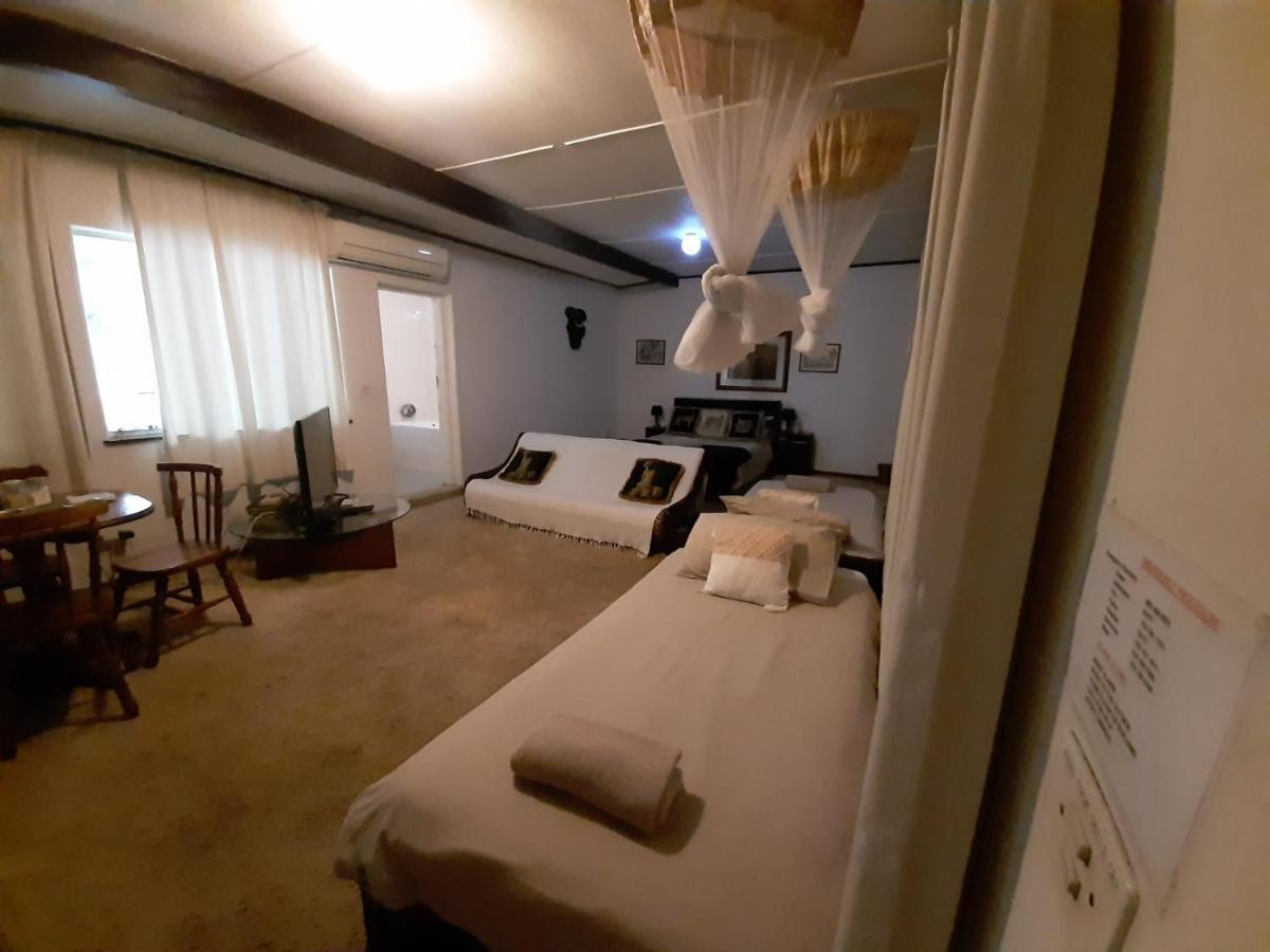 Elephant Walk Guesthouse And Back Packers بهالابوروا المظهر الخارجي الصورة