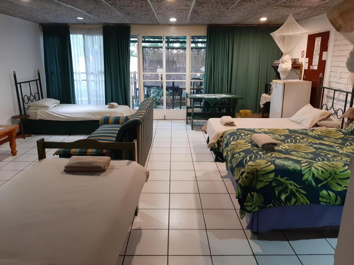 Elephant Walk Guesthouse And Back Packers بهالابوروا المظهر الخارجي الصورة
